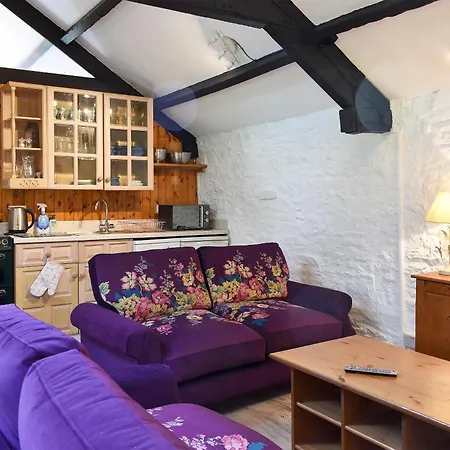 Holiday home Heron Cottage-uk32944