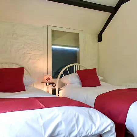 Heron Cottage-uk32944 Holiday home