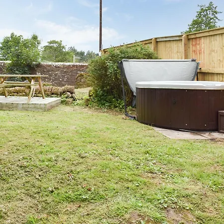 Heron Cottage-uk32944 Holiday home
